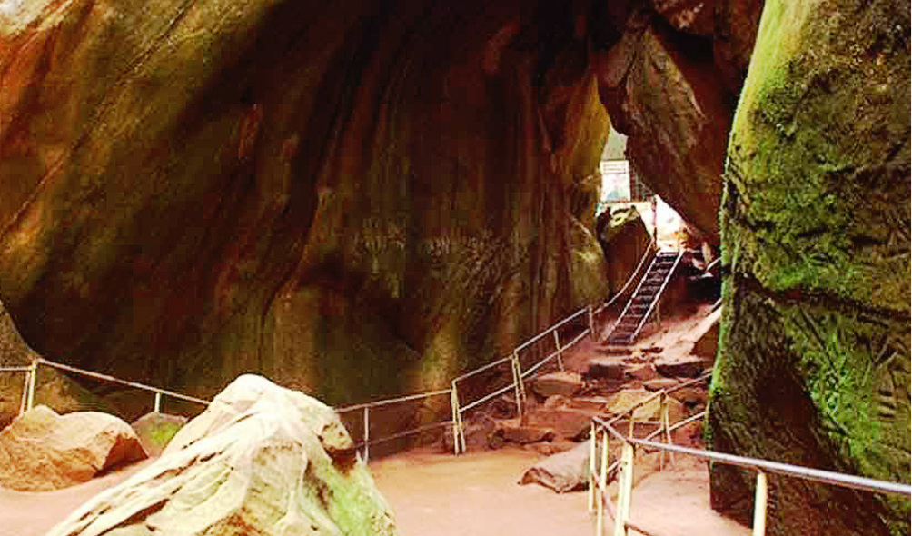 EDAKKAL CAVE