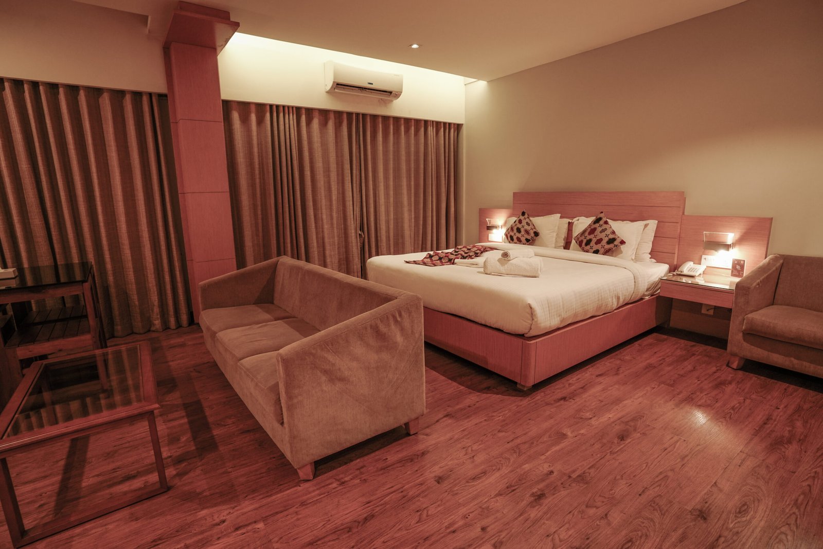 PREMIUM ROOM