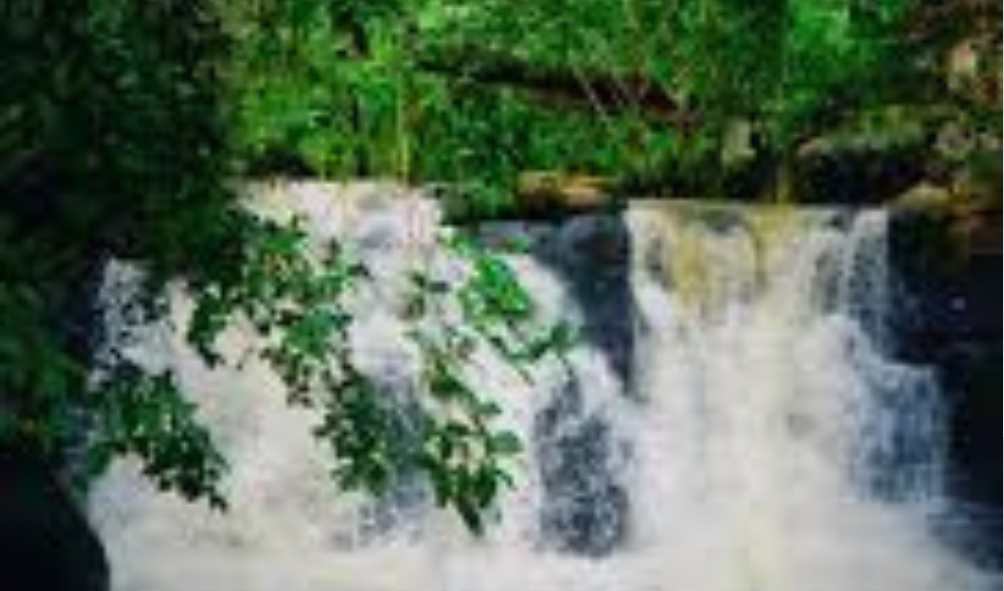 MINI MEENMUTTY WATER FALLS 