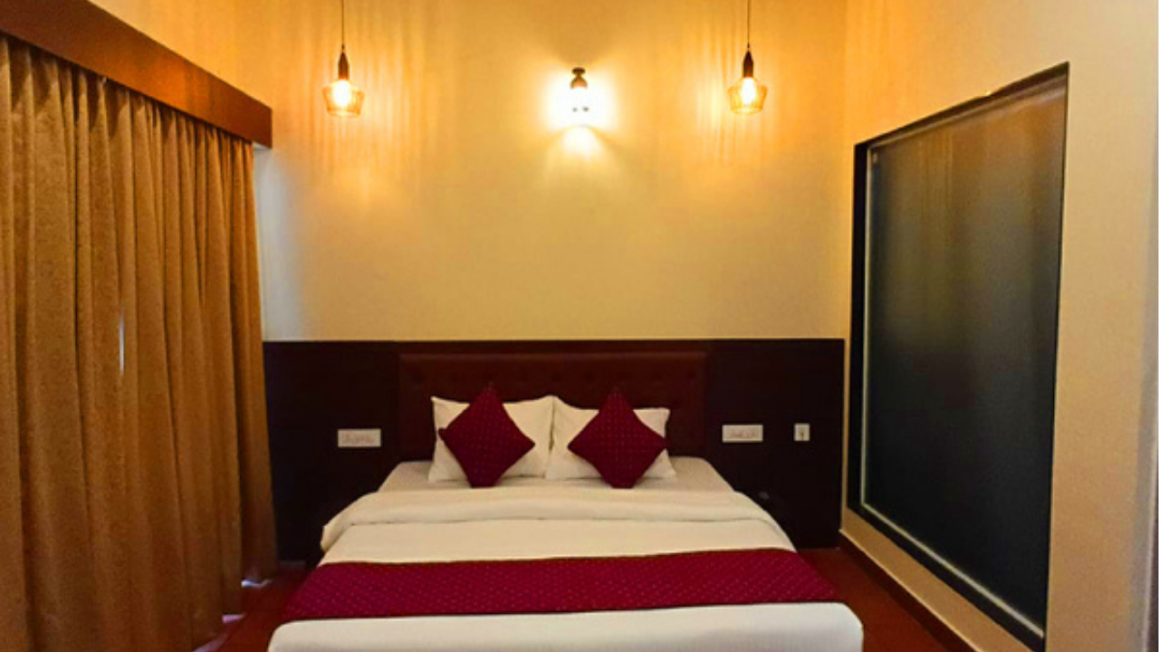 SIGNATURE ROOM