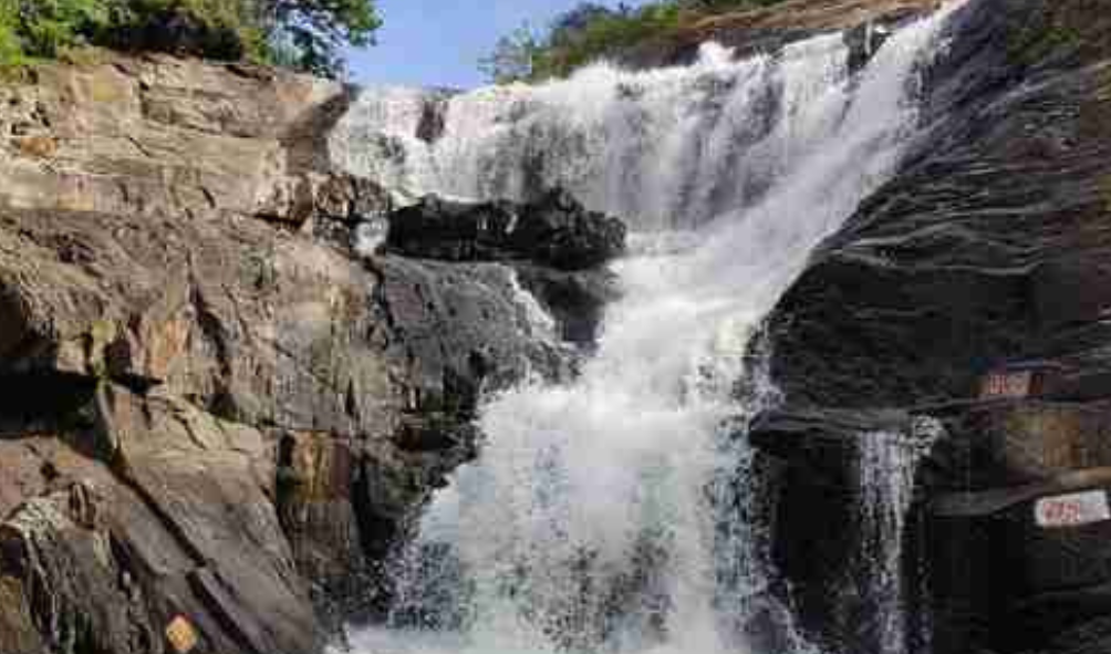 KANTHAN PARA WATER FALLS 