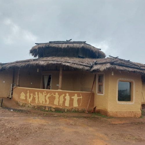 MUD HOUSE 